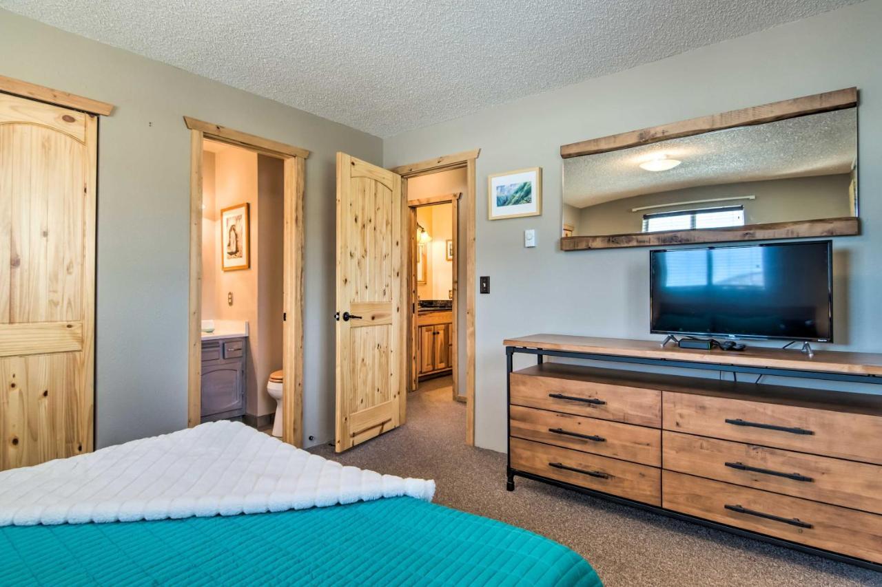 Updated Condo With Views And Deck Less Than 1 Mi To Grand Lake Esterno foto