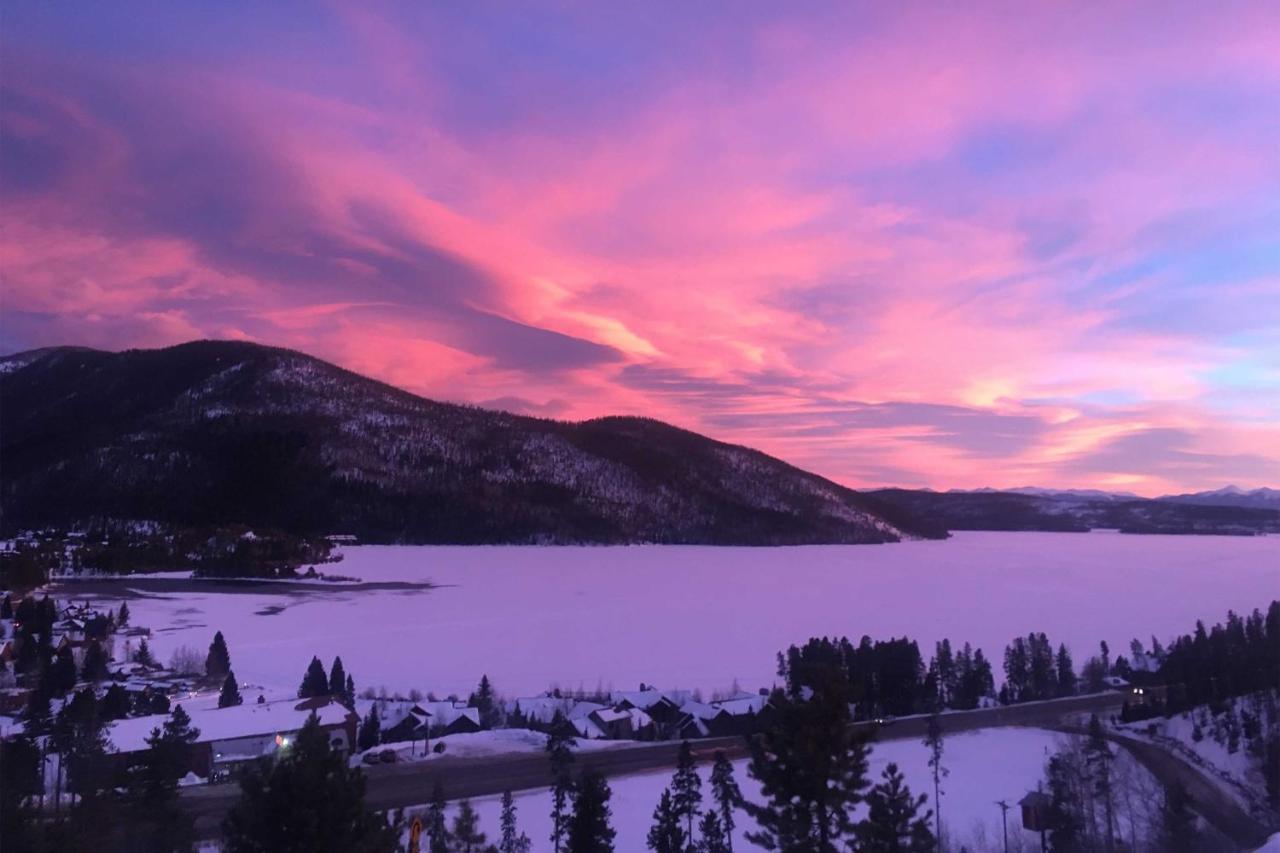 Updated Condo With Views And Deck Less Than 1 Mi To Grand Lake Esterno foto
